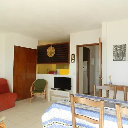 3p6 Avec Terr. Vue Et Garage - Fr-1-251-779 *